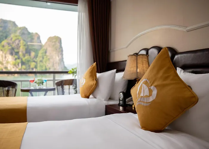 Bateau-hôtel Cruise 5*