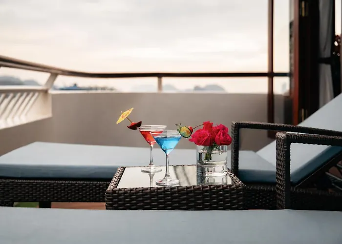Cruise 5* Hạ Long